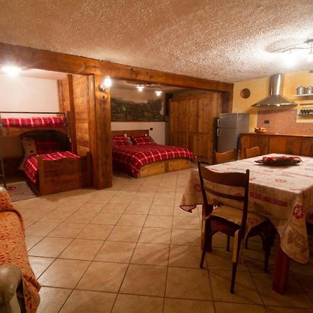 La Maison De Karen The Deer House Gignod Экстерьер фото
